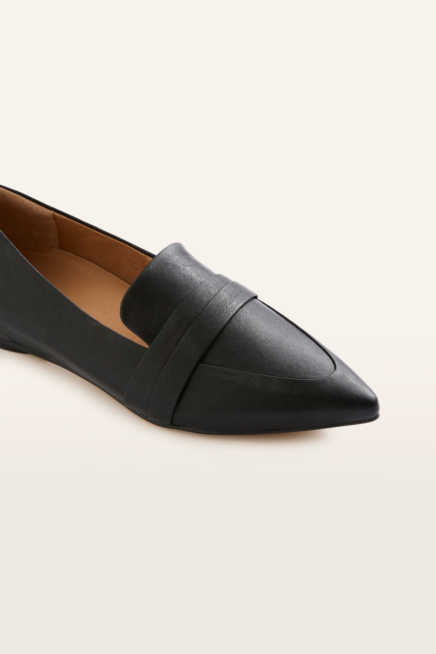 Frankie 4 Harlow- black Tumbled Womens Dress Shoe