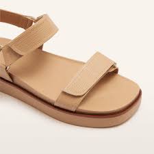 Frankie 4 Camel Grain Sandals